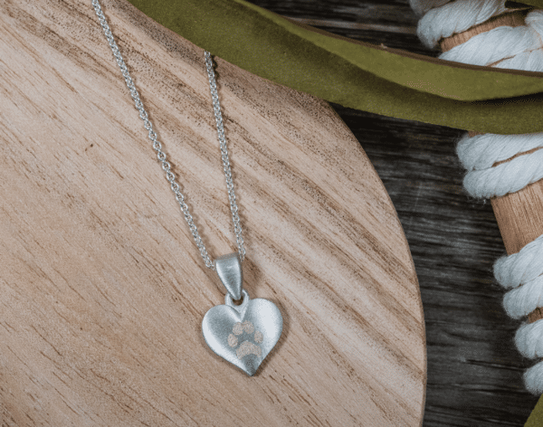 Classic Heart Pendant - Image 6