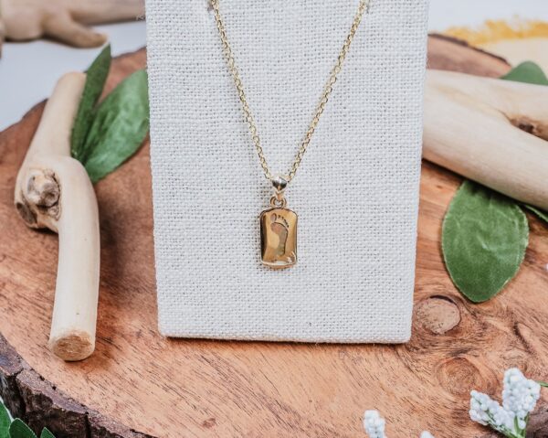Classic Rectangle Pendant - Image 4